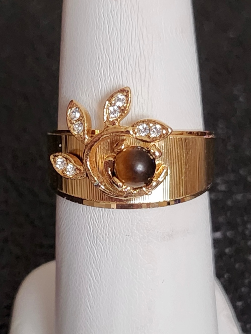Gold Leaf Accent Ring with Tiger’s Eye Stone Gold Tone Size 9-3/4